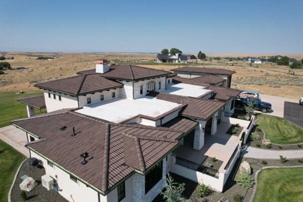 Star Idaho roofing contractor completed roof